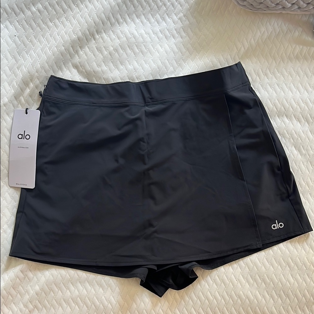 ALO Yoga M Black Clubhouse Skort Performance Stretch